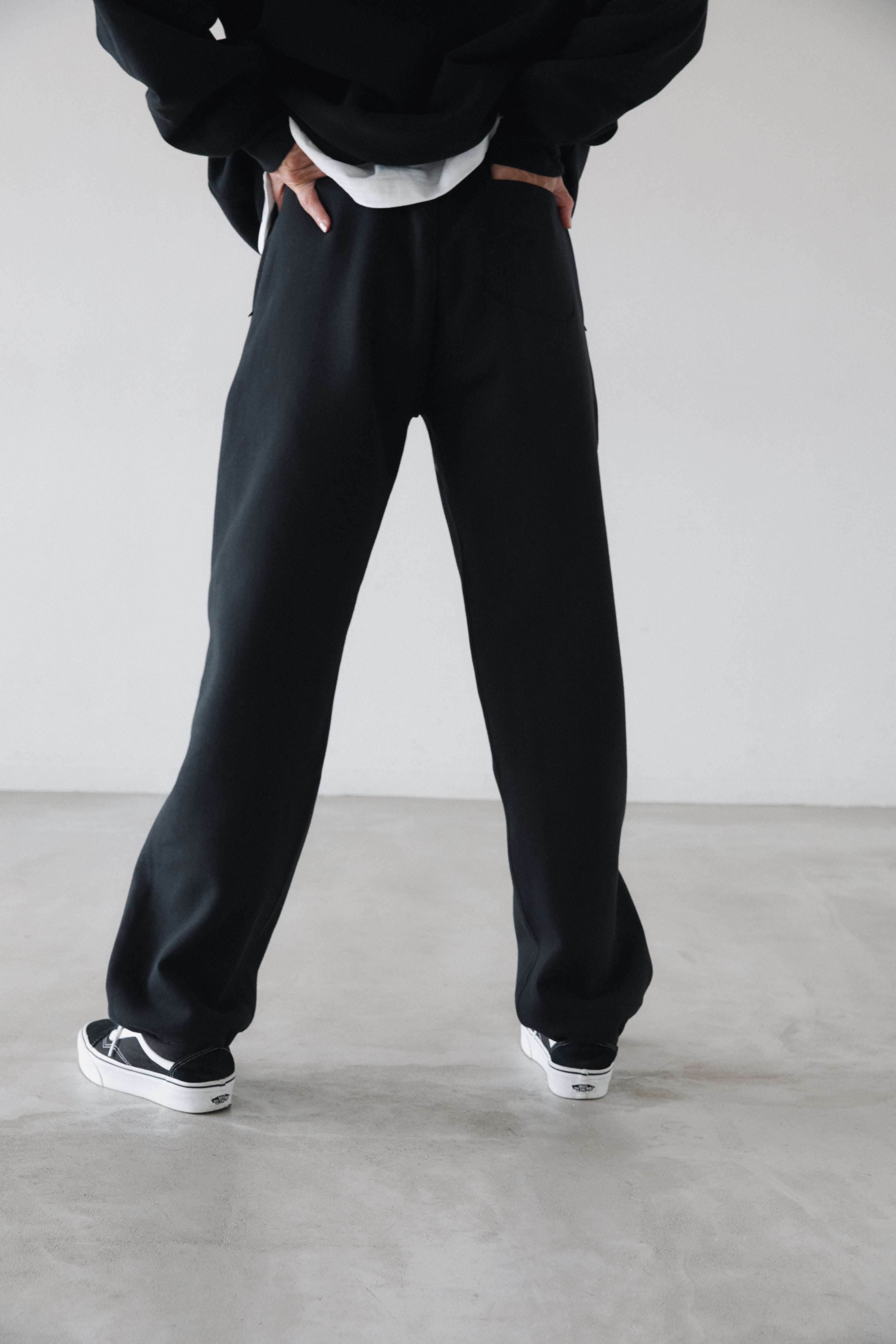 WE'RTHY SWEAT WIDE PANTS