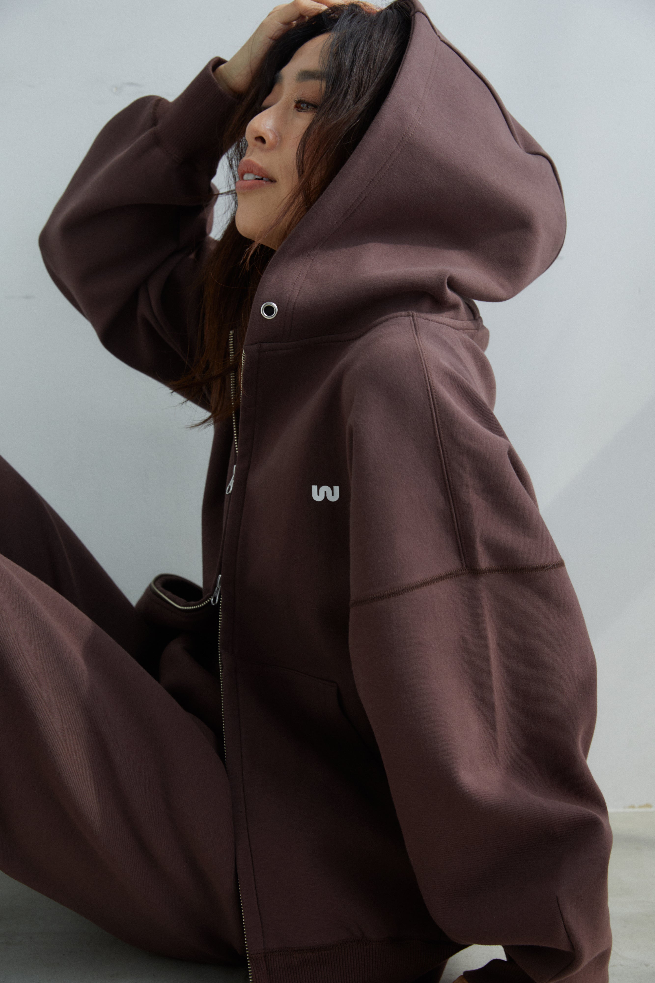 SUSTAINABLE WE'RTHY SWEAT HOODIE
