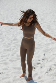 SCULPT SQUARE TOP