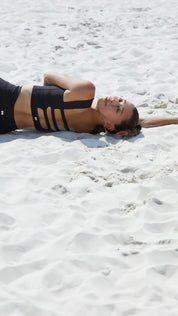 SCULPT SQUARE TOP