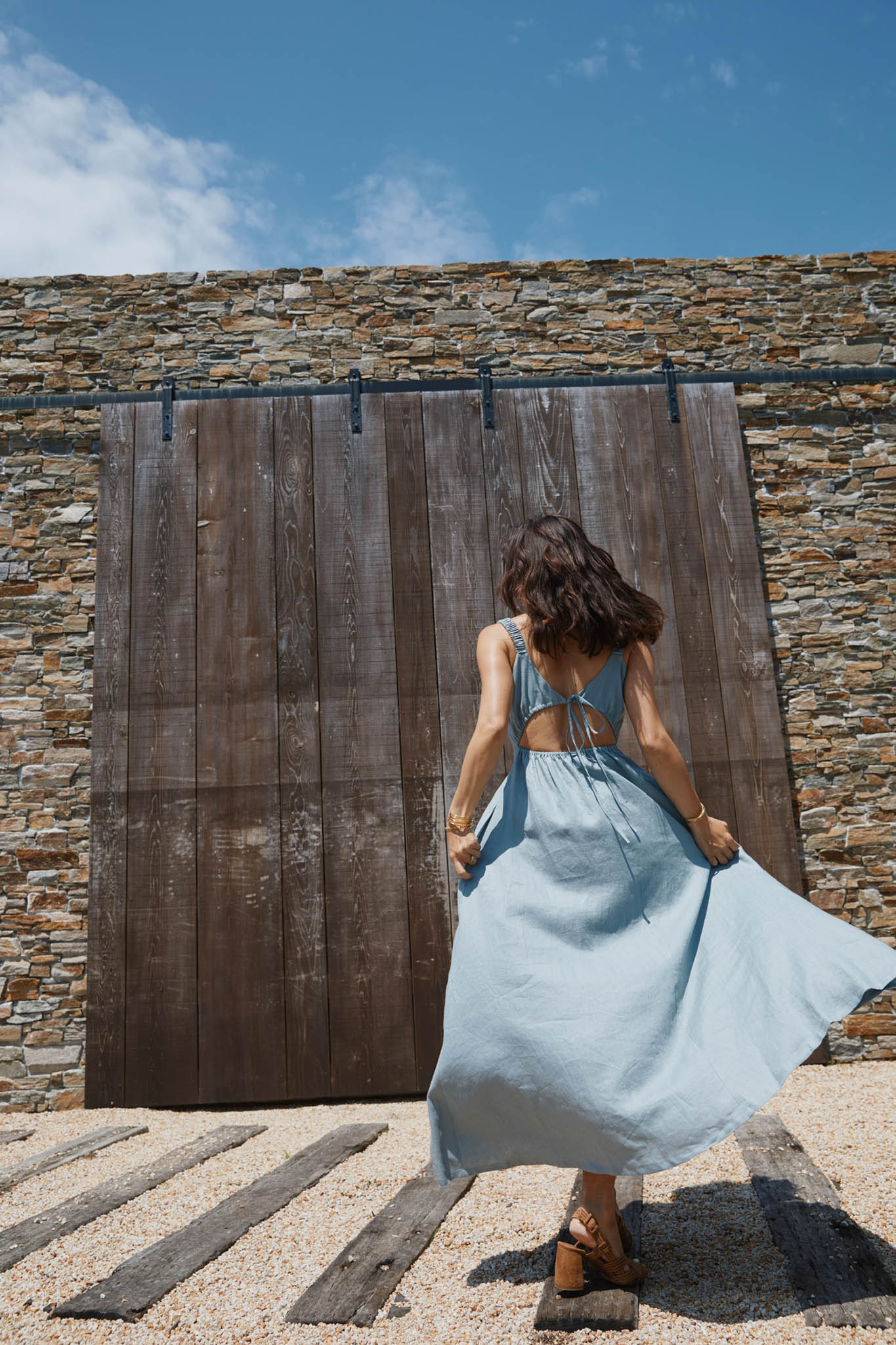 BARE BACK LINEN DRESS