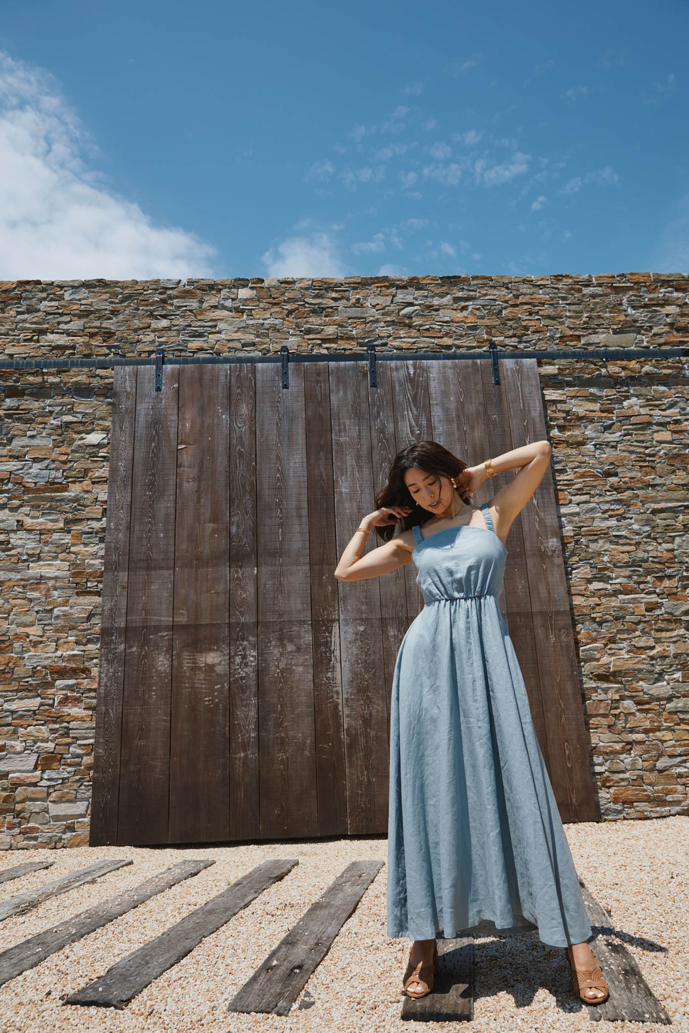 BARE BACK LINEN DRESS