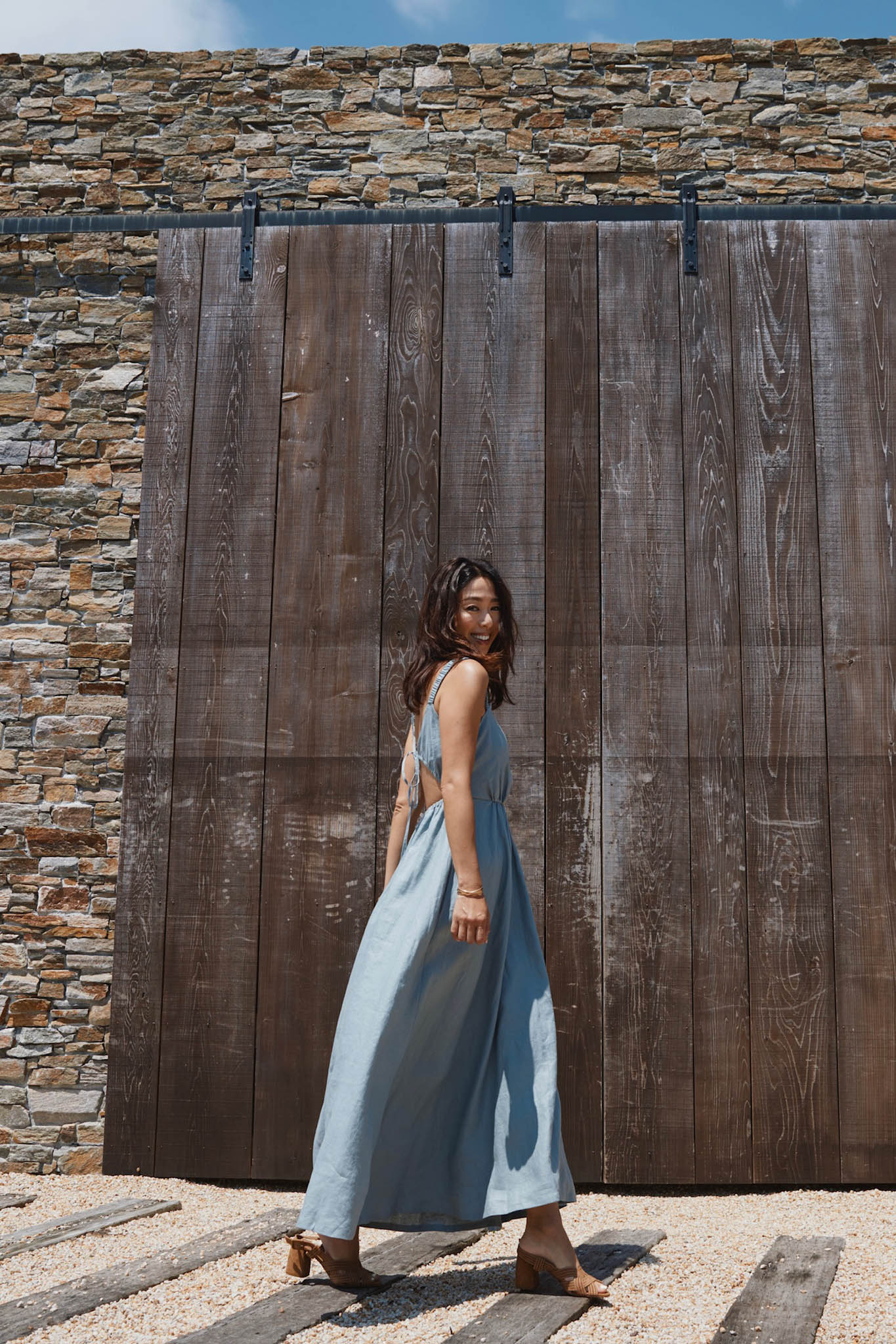 BARE BACK LINEN DRESS