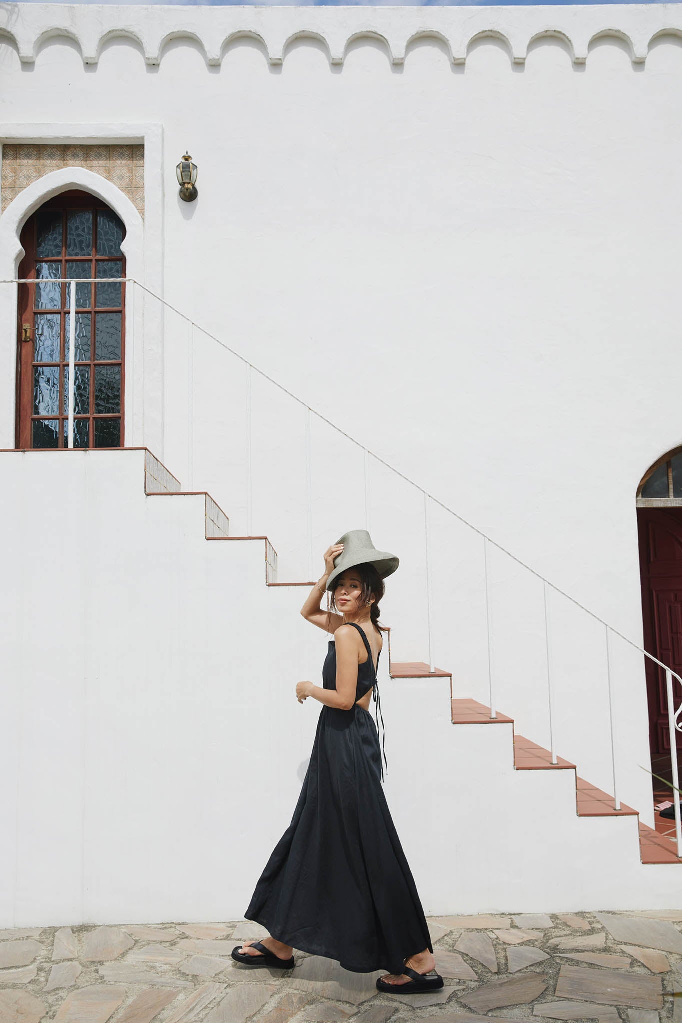 BARE BACK LINEN DRESS