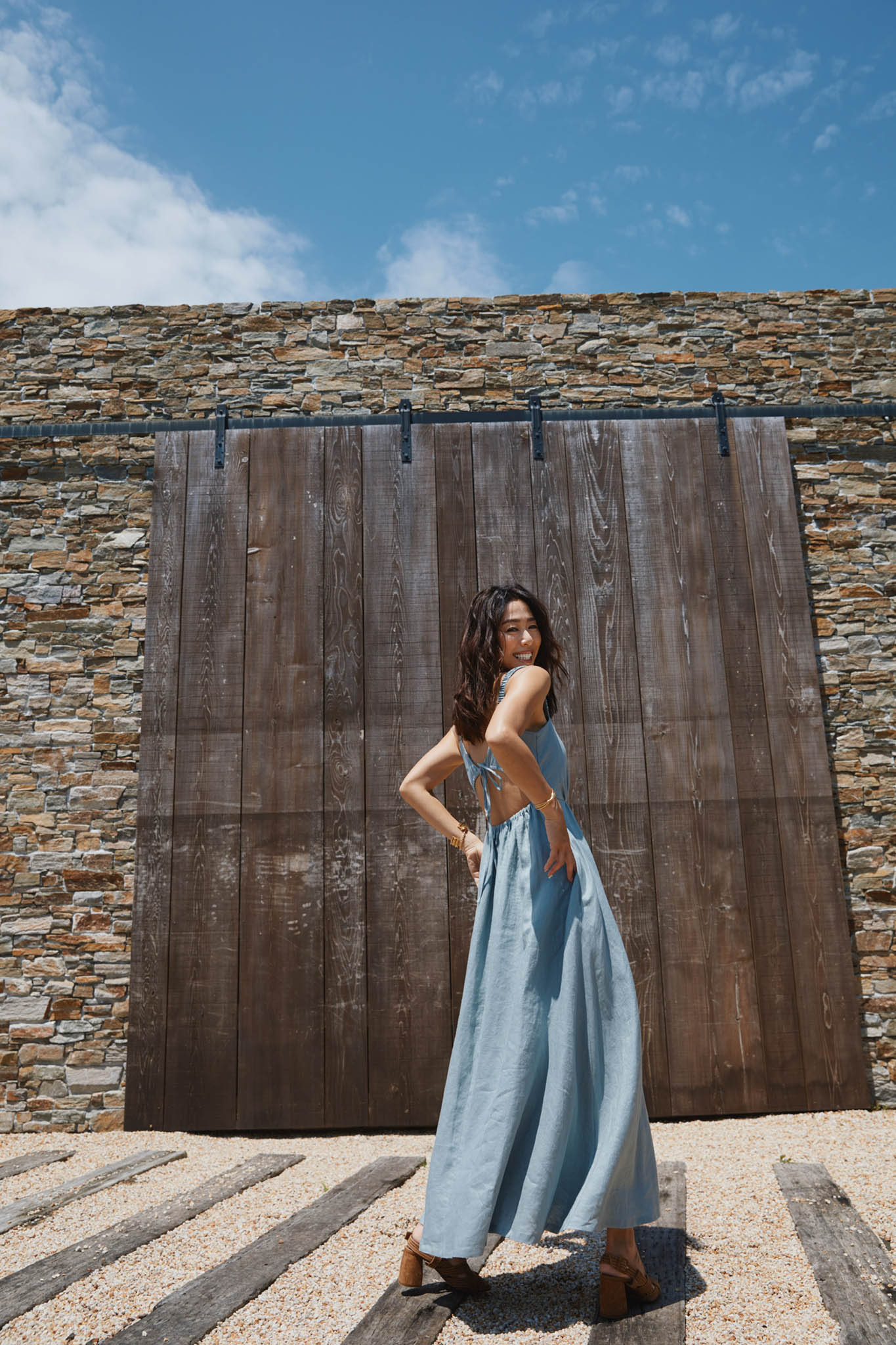 BARE BACK LINEN DRESS