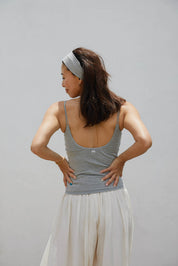 ESSENTIAL YOGA TOP