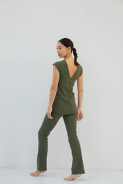 NEW V-NECK RIB TOP(cupin)