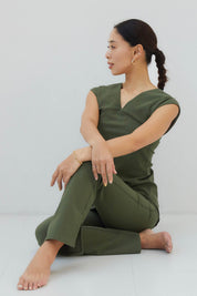 NEW V-NECK RIB TOP(cupin)
