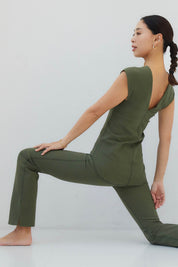 NEW V-NECK RIB TOP(cupin)