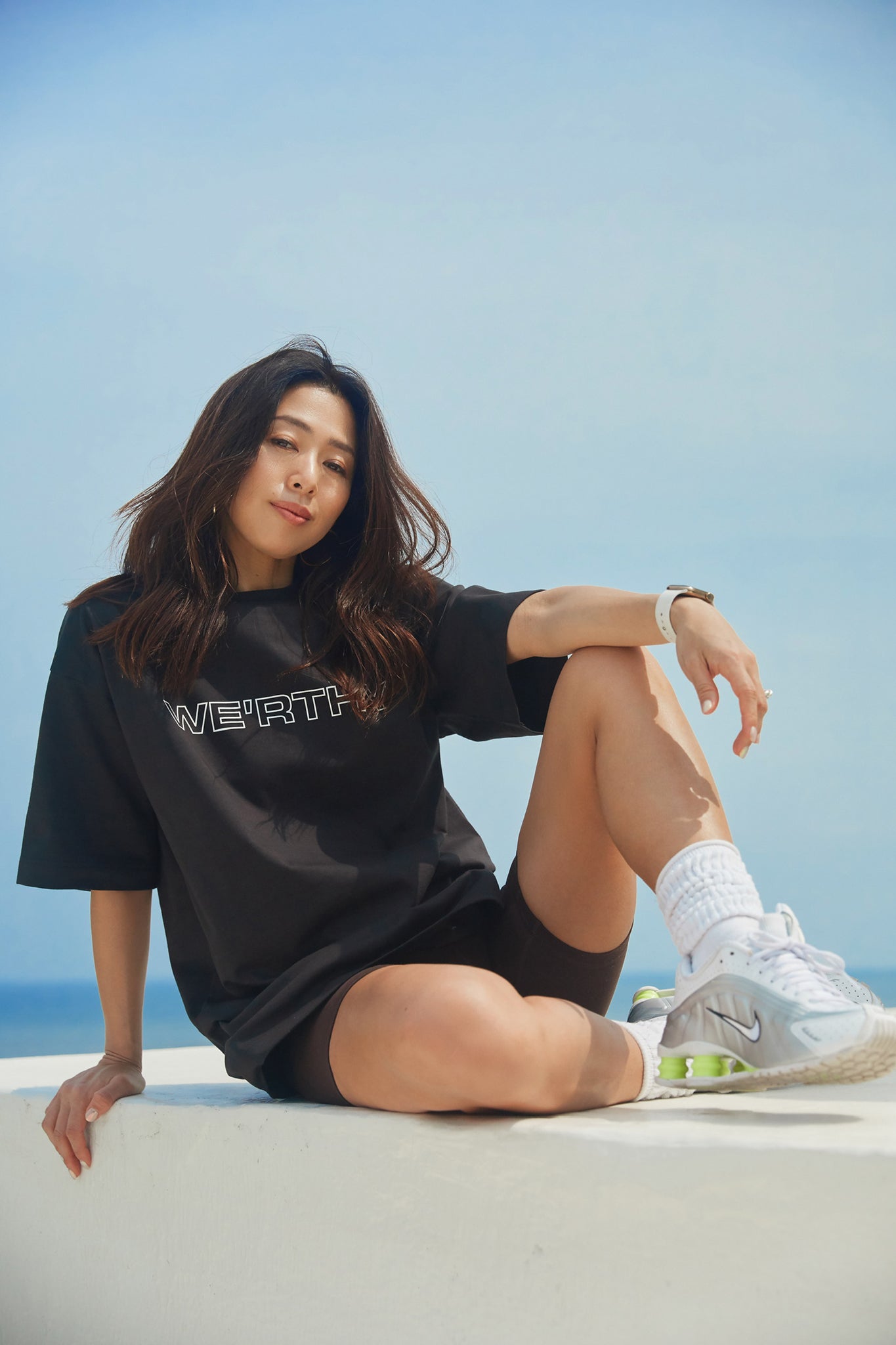 WE'RTHY LOGO  BIG TEE